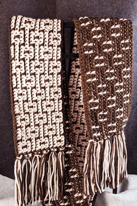 Chain Links Scarf