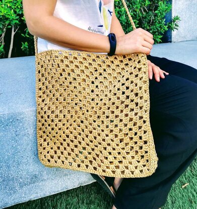 Raffia bag hot sale crochet pattern