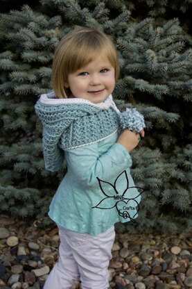Winter Crystals Hooded Cowl