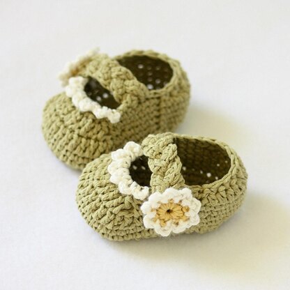 Daisy Braided Strap Booties