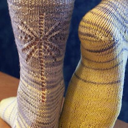 Morning Star Socks - knitting pattern