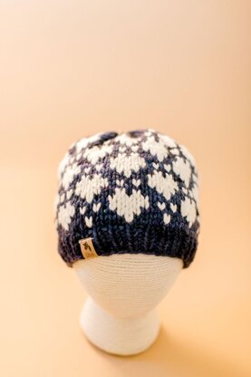 A Midwinter's Heart Hat