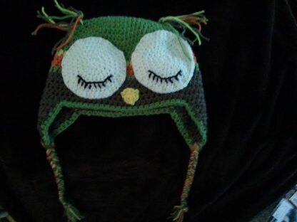 Sleepy Owl Beanie