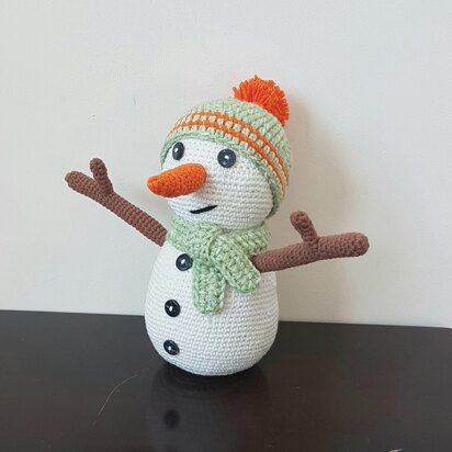 Crochet Snowman Amigurumi