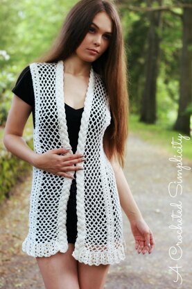 Adalene Cabled Vest