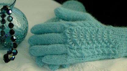 Vintage gloves: Margrethe