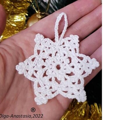 Openwork snowflake 1