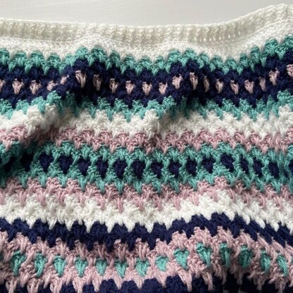 Alma - The Spiky Granny Blanket