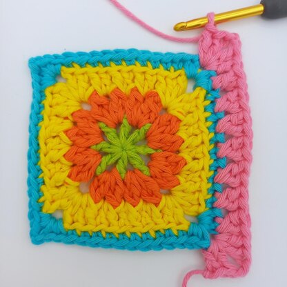 Constance Granny Square 8"