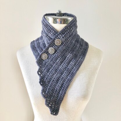 Modern Essence scarf