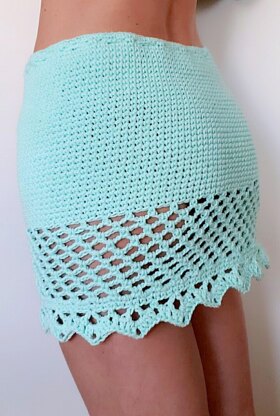 Beachy Scallop Mini Skirt