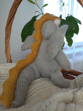 Dragon knitting pattern #4