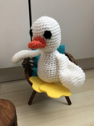 Duck with bite feet amigurumi