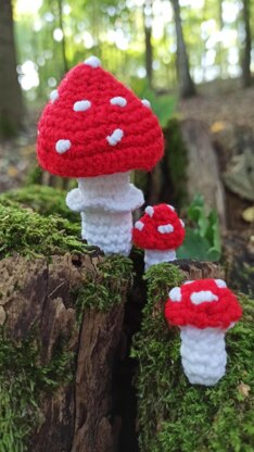 Mushrooms crochet pattern, Christmas tree ornaments, amigurumi food pattern