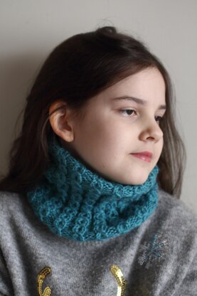 Lark Neck Warmer for Aran