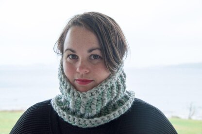 Stella Mini Cowl