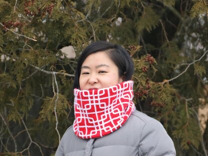 Chinese Lattice Cowl