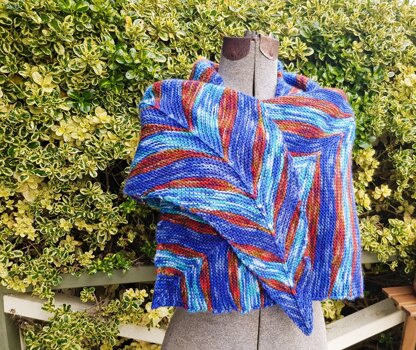 Dolmades Shawl