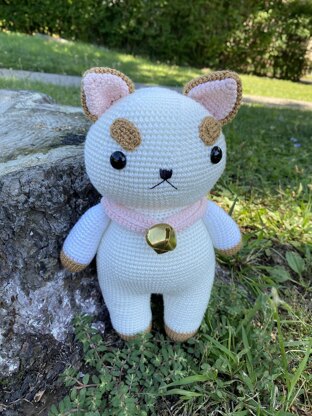 Bee and Puppycat character amigurumi toy