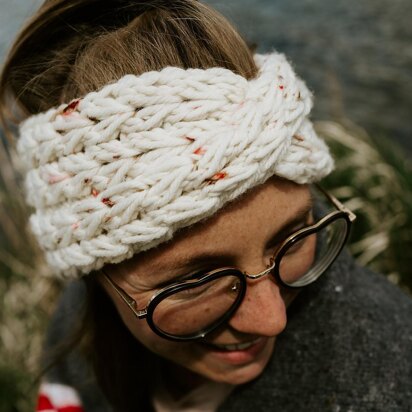 Seed Stitch Headband in Lion Brand Vanna's Glamour - L10658, Knitting  Patterns