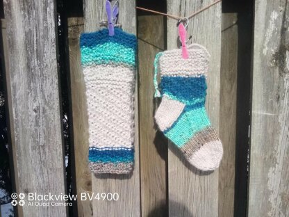 Wild Island Knee Huggers