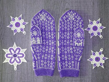 Fun in the Snow Mittens