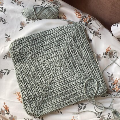 Solid Granny Square