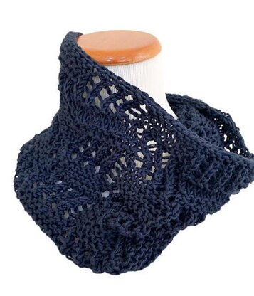Tilted Cowl