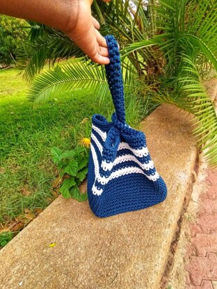 The blue Knot bag