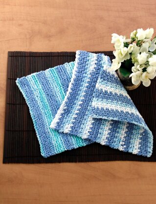 Blue Dishcloth in Bernat Handicrafter Cotton Solids