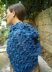 Triangular shawl with bobbles