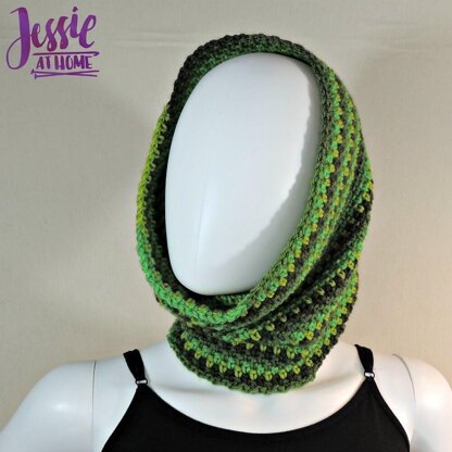 Green Gradient Cowl