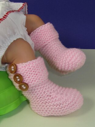 Easy Baby 3 Button Garter Stitch  Booties