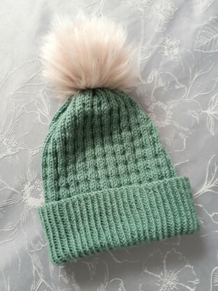 Adventurous Four-Ladies Beanie