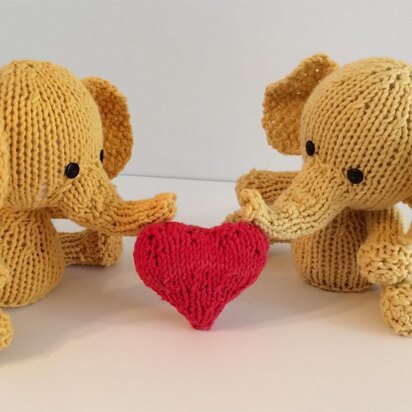 Knitkinz Hadoop Elephant - for Your Office - knitting pattern