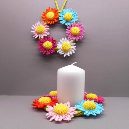 Small flower wreath decoration - easy from scraps of yarn