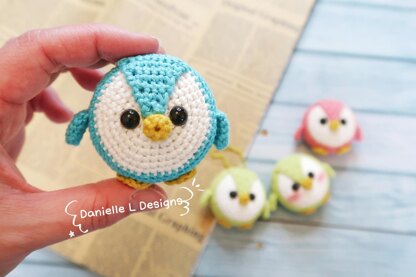 Penguin amigurumi keychain