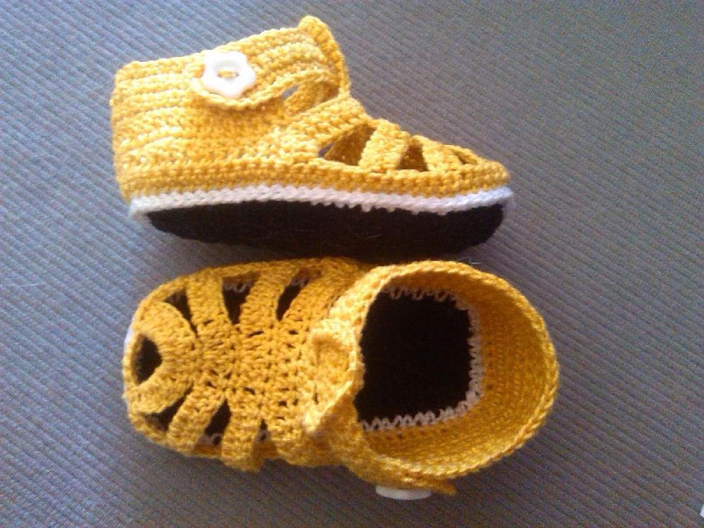 Cotton thread store baby booties pattern