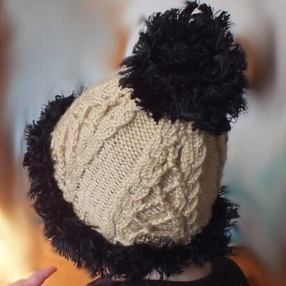 Twirling Vines Hat