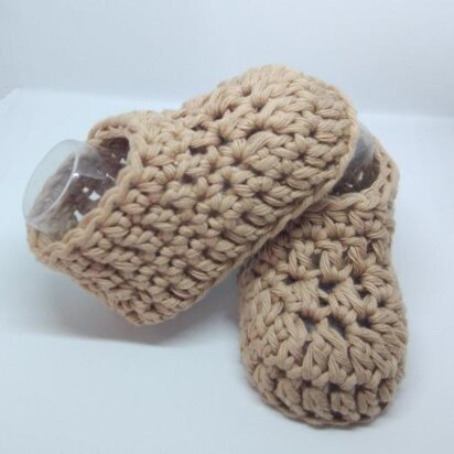 Basic and fast baby booties for beginners