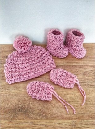 Snowberry Hat Set