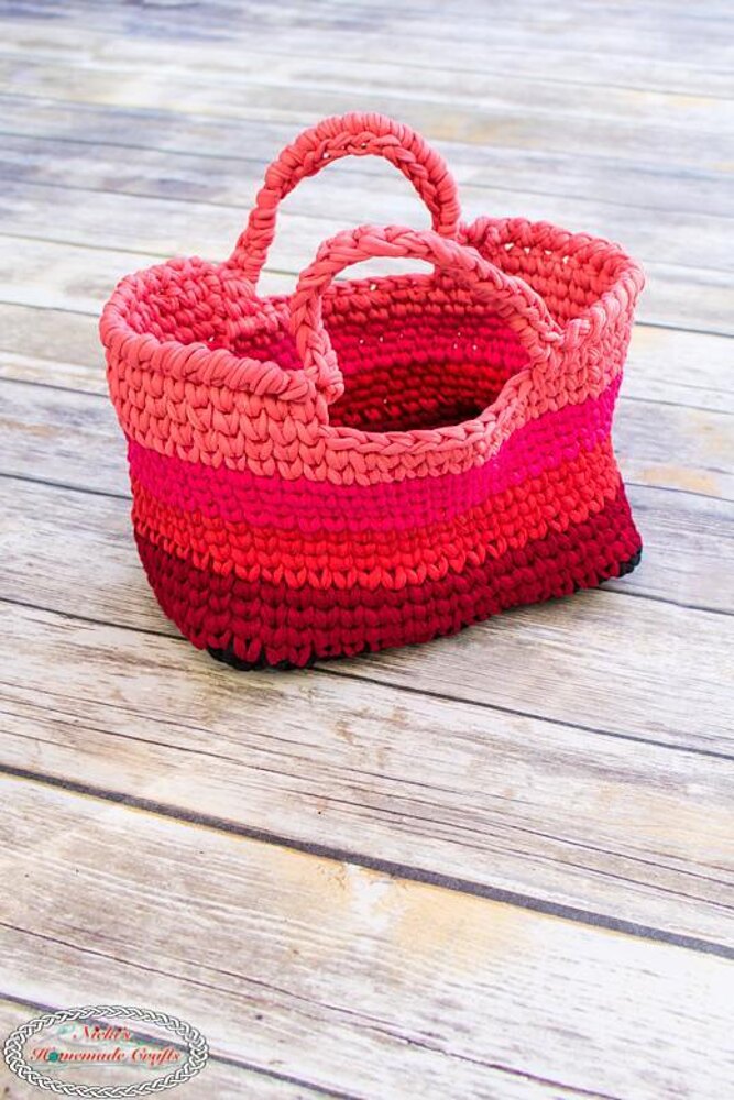 T-Shirt Yarn Bag pattern by Nicole Riley