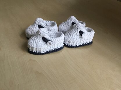 Baby Bootie & Hat Set N 263