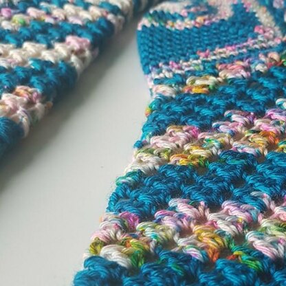 Crashing waves socks