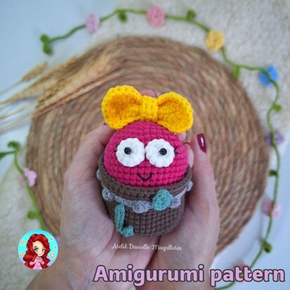 Polly from Amphibia amigurumi crochet pattern