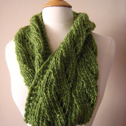 Green Chunk Cowl