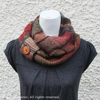 Amelia infinity scarf