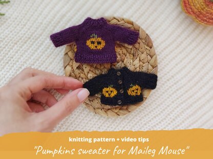 Pumpkins sweater for Big Sis Maileg mouse