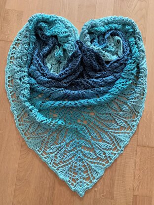 Triangular scarf "Perimede"