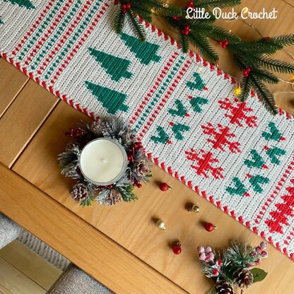 Holly Jolly Table Runner